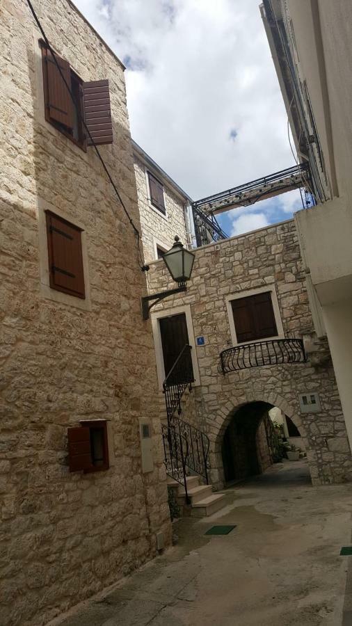 Vila Skrlec Baška Voda Exteriör bild
